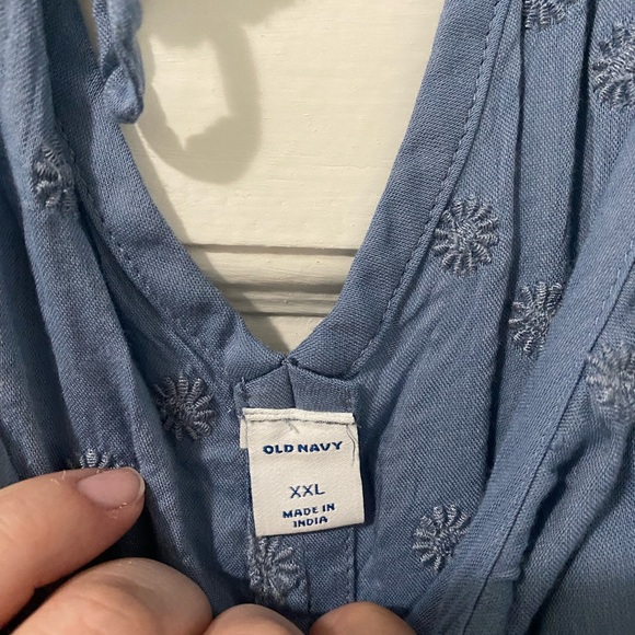 Dusty blue tiered embroidered shirt with fun back cut out - Picture 3 of 4